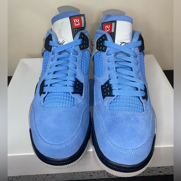 Jordan 4 ‘University Blue’ - Picture 5 of 8
